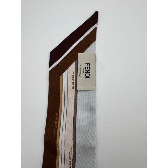 Fendi Taupe Leather Peekaboo Card Holder with Gold FF Logo - Picture 1 of 3